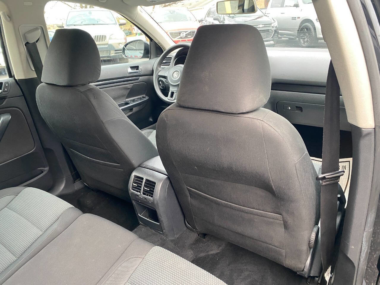 Used 2012 Volkswagen Jetta S image 24