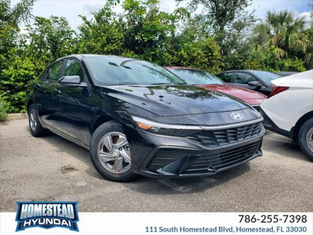 New 2025 Hyundai Elantra SE image 1