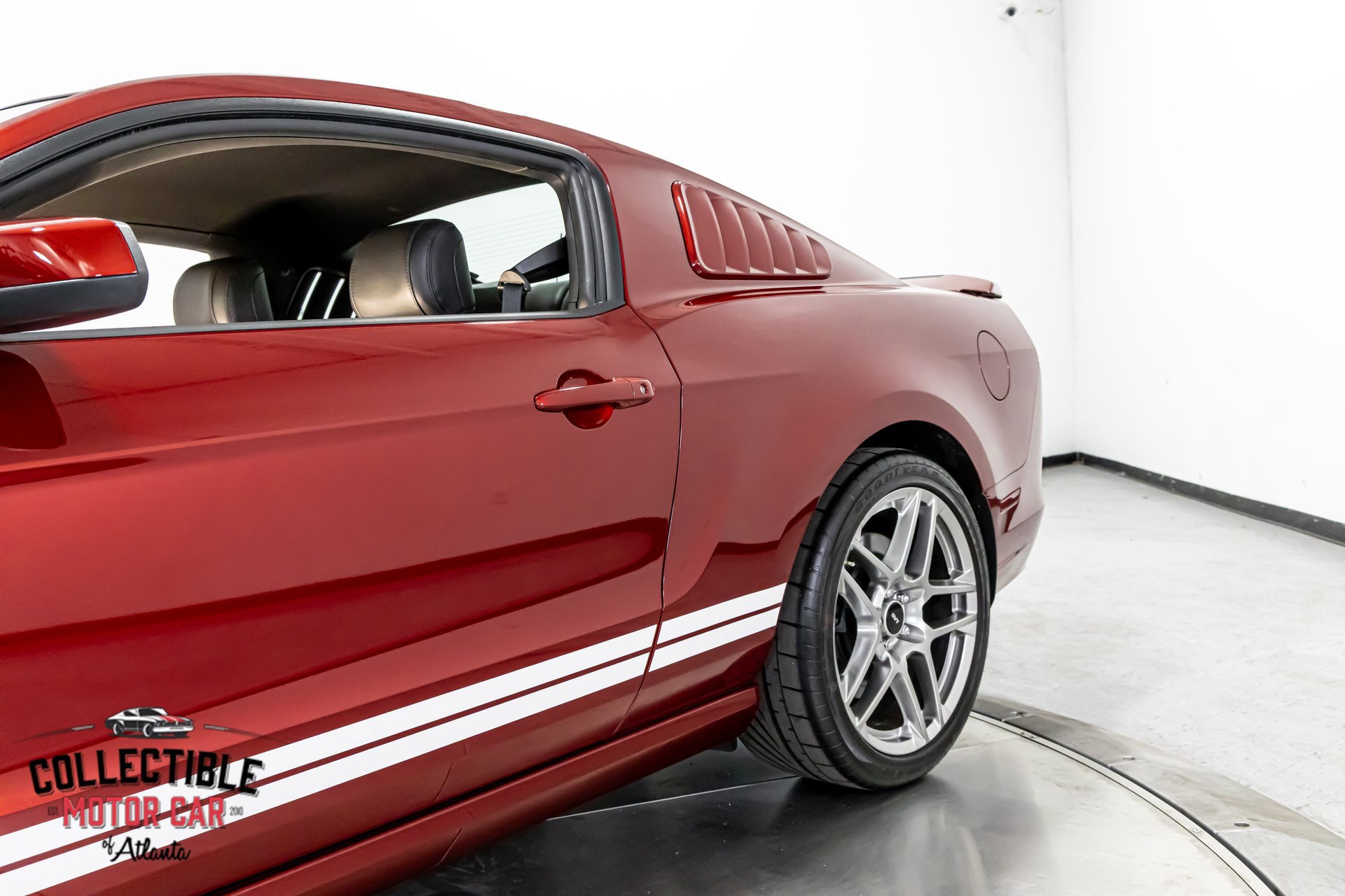 Used 2014 Ford Mustang Shelby GT500 RWD image 57