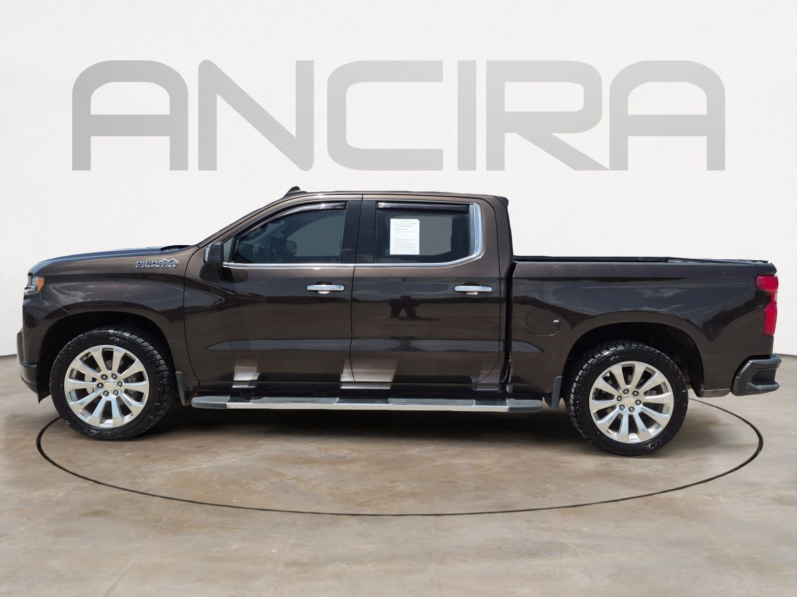 Used 2019 Chevrolet Silverado 1500 High Country w/ Technology Package AWD/4WD image 7