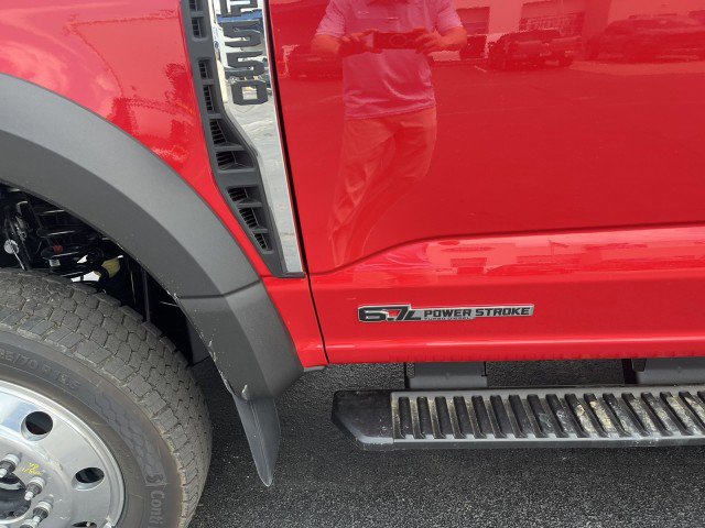 New 2025 Ford F550 4x4 SuperCab Super Duty w/ XLT Value Package image 4