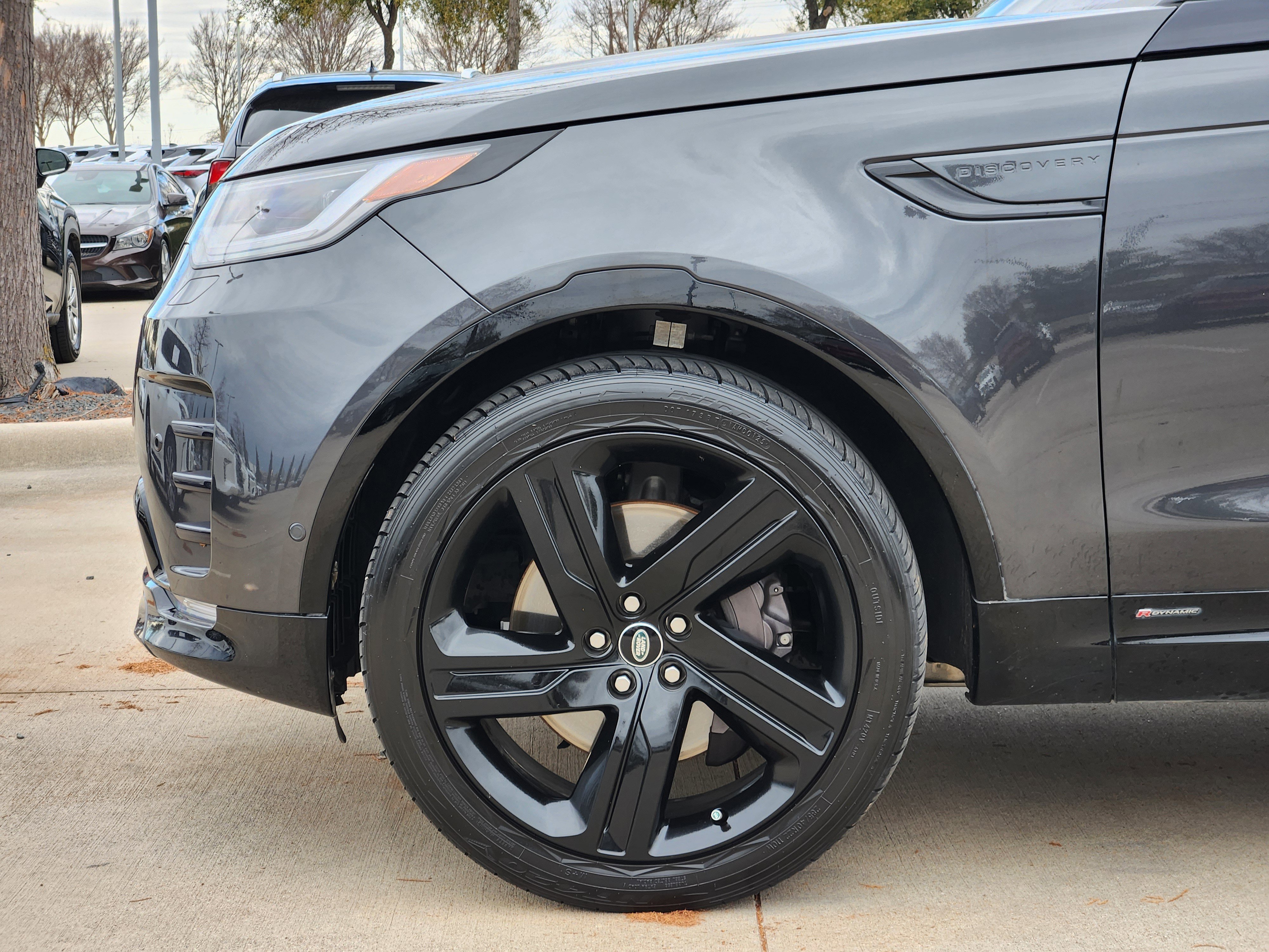 Used 2022 Land Rover Discovery HSE R-Dynamic image 9