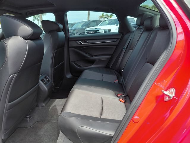 Used 2018 Honda Accord Sport image 14