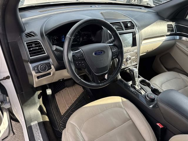 Used 2018 Ford Explorer Limited image 22