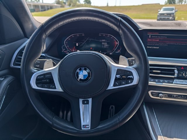Used 2022 BMW X7 xDrive40i w/ M Sport Package AWD/4WD image 14