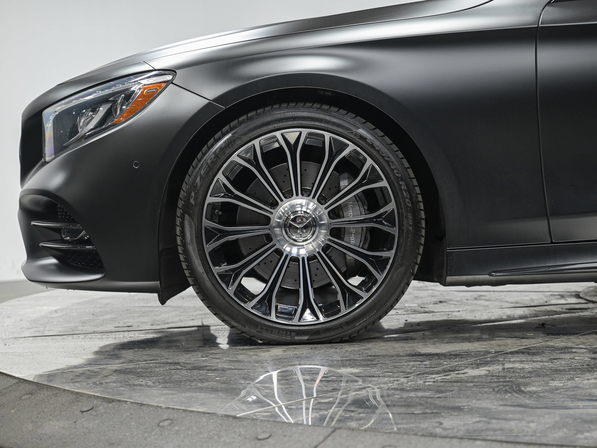 Used 2018 Mercedes-Benz S 560 Cabriolet image 3