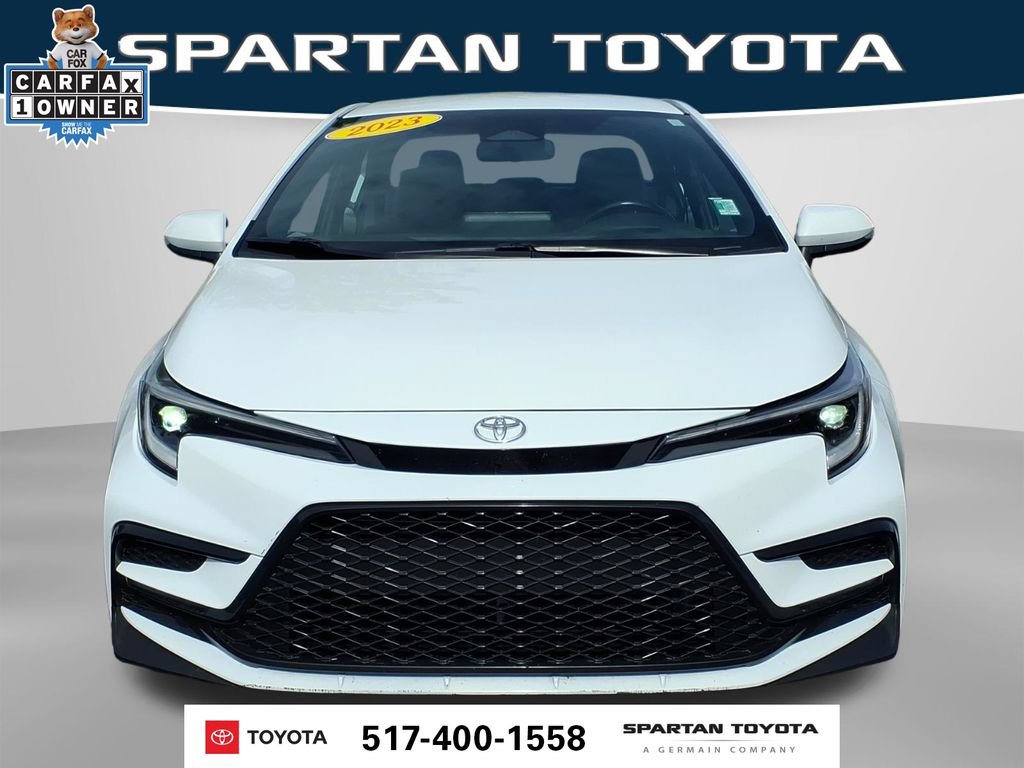 Used 2023 Toyota Corolla SE FWD image 3
