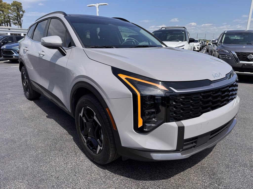 Used 2026 Kia Sportage EX w/ EX Panoramic Sunroof Package image 7