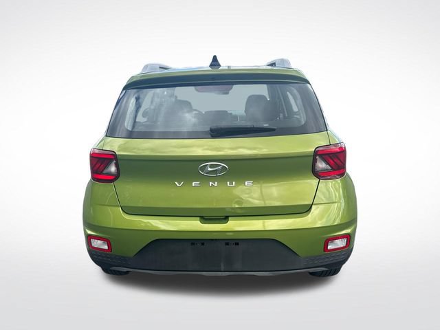 Used 2021 Hyundai Venue SEL FWD video 4