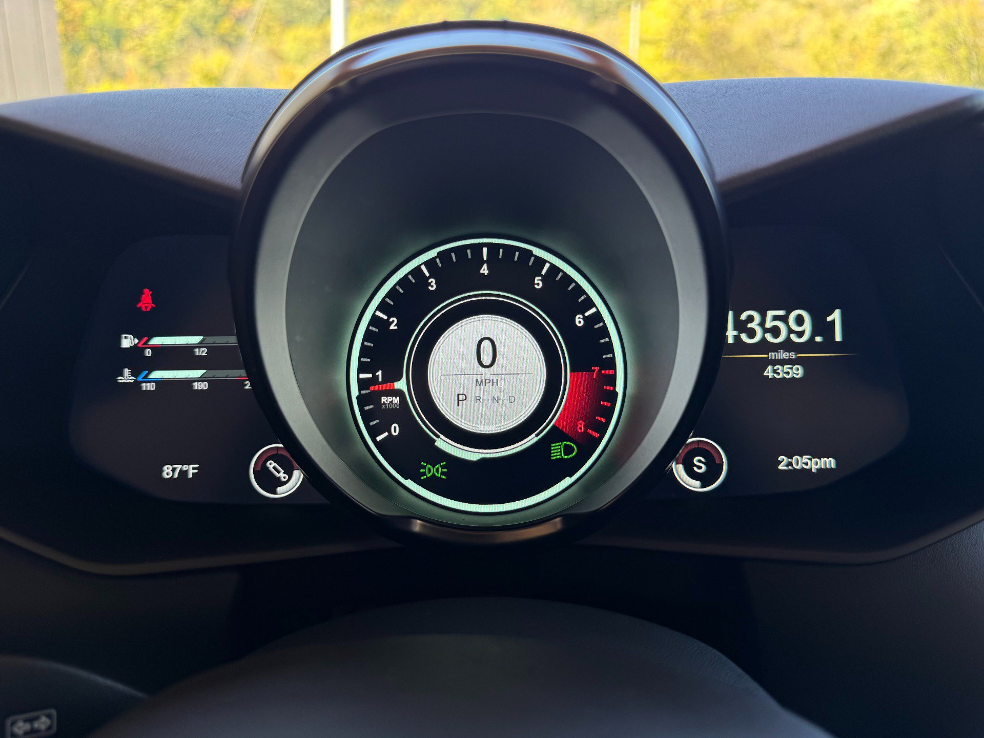 Used 2023 Aston Martin V8 Vantage Roadster RWD image 53