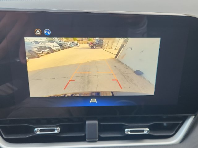 Used 2026 Chevrolet Equinox LT FWD image 6