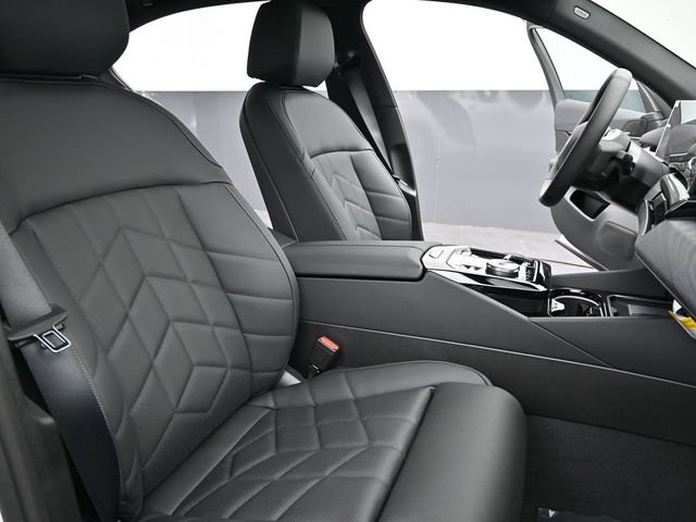 New 2026 BMW i5 eDrive40 RWD image 22