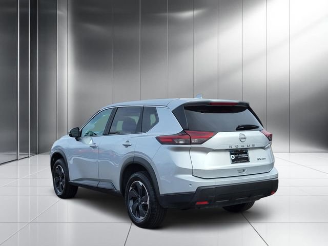 Used 2024 Nissan Rogue SV image 26