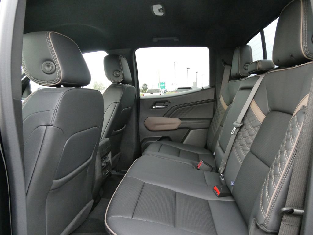 Certified 2024 GMC Canyon Denali image 18