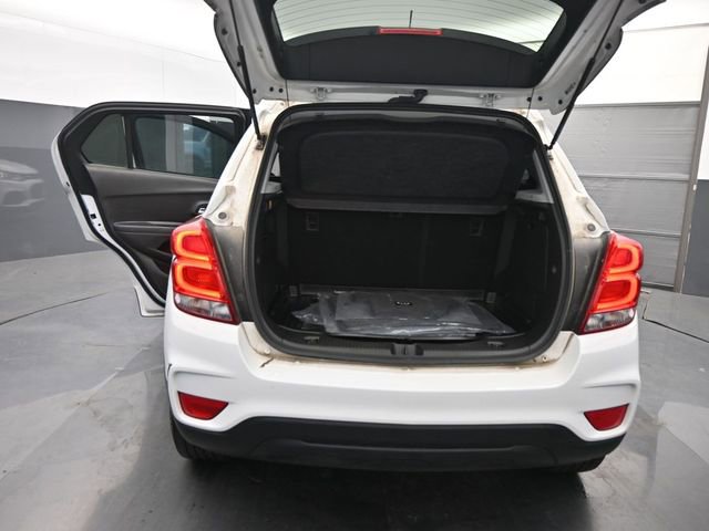 Used 2021 Chevrolet Trax LT w/ Sport Edition image 8