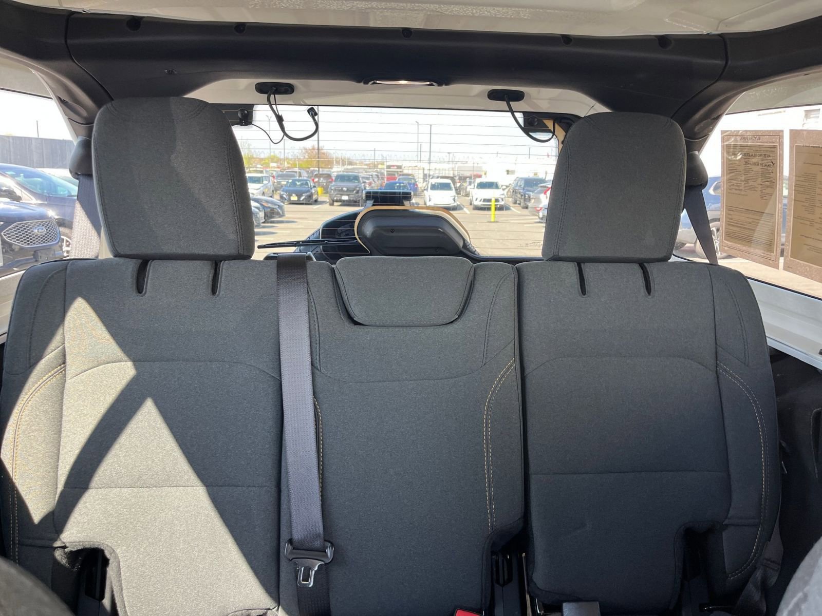 Used 2025 Jeep Wrangler Sport S image 37