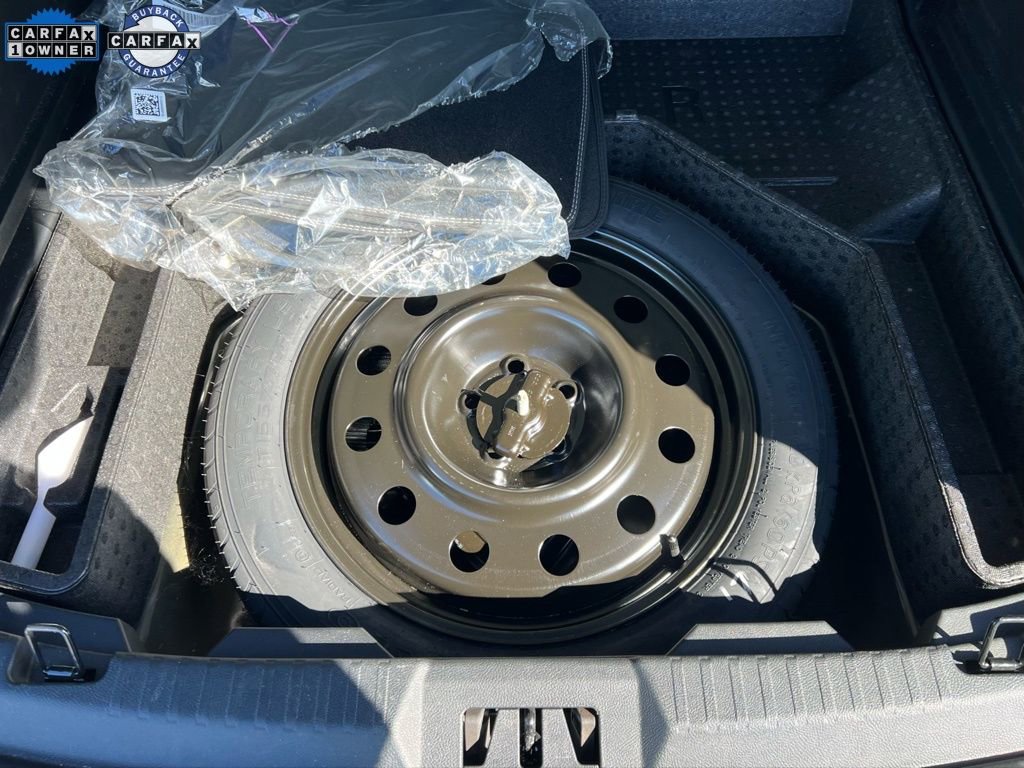 Used 2022 Ford Edge ST image 27