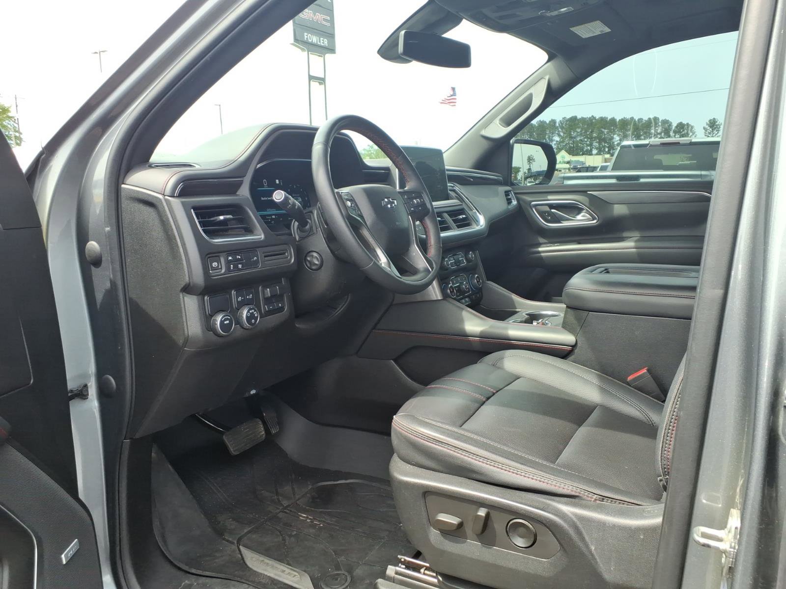 Used 2022 Chevrolet Tahoe RST w/ Luxury Package image 21