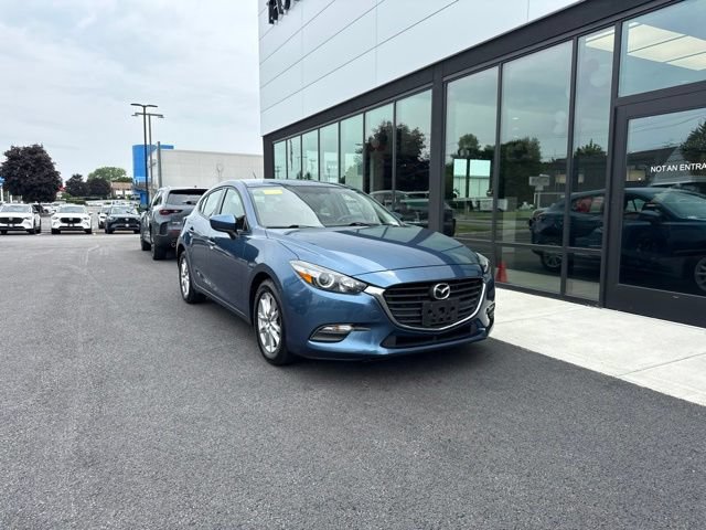 Used 2017 MAZDA MAZDA3 Sport FWD image 1