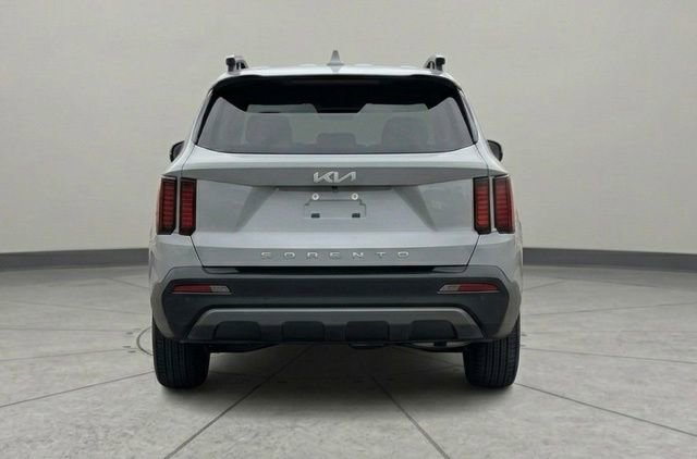 Used 2022 Kia Sorento S w/ Panoramic Sunroof Package image 7