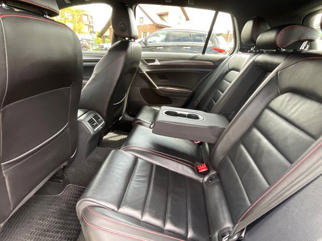 Used 2019 Volkswagen GTI SE FWD image 29