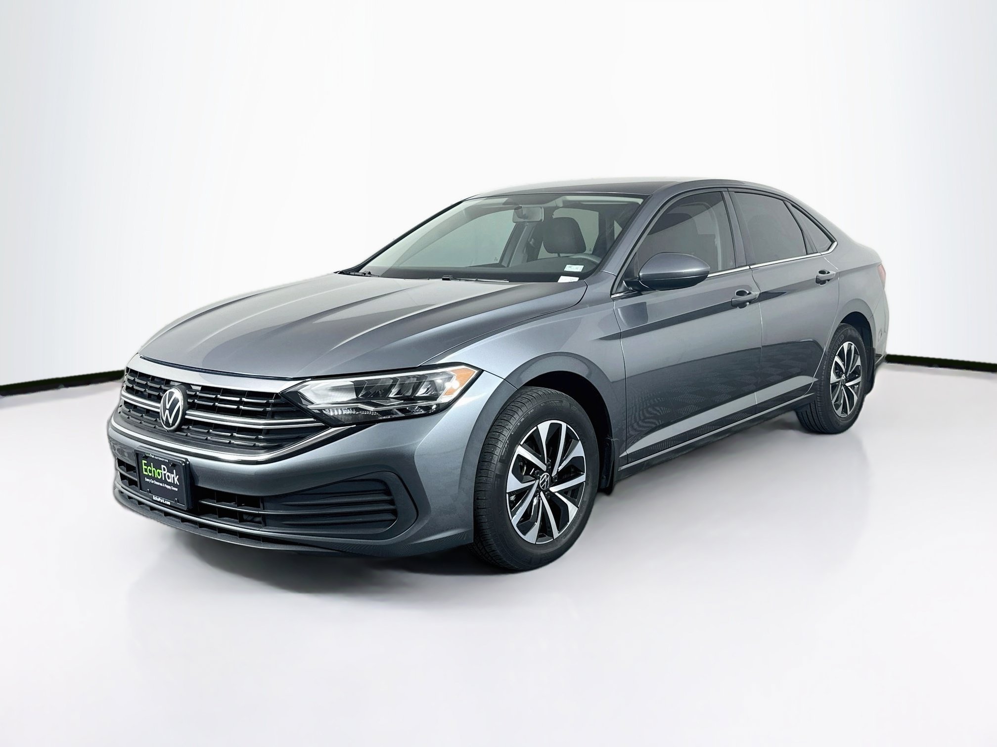 Used 2022 Volkswagen Jetta S FWD image 3