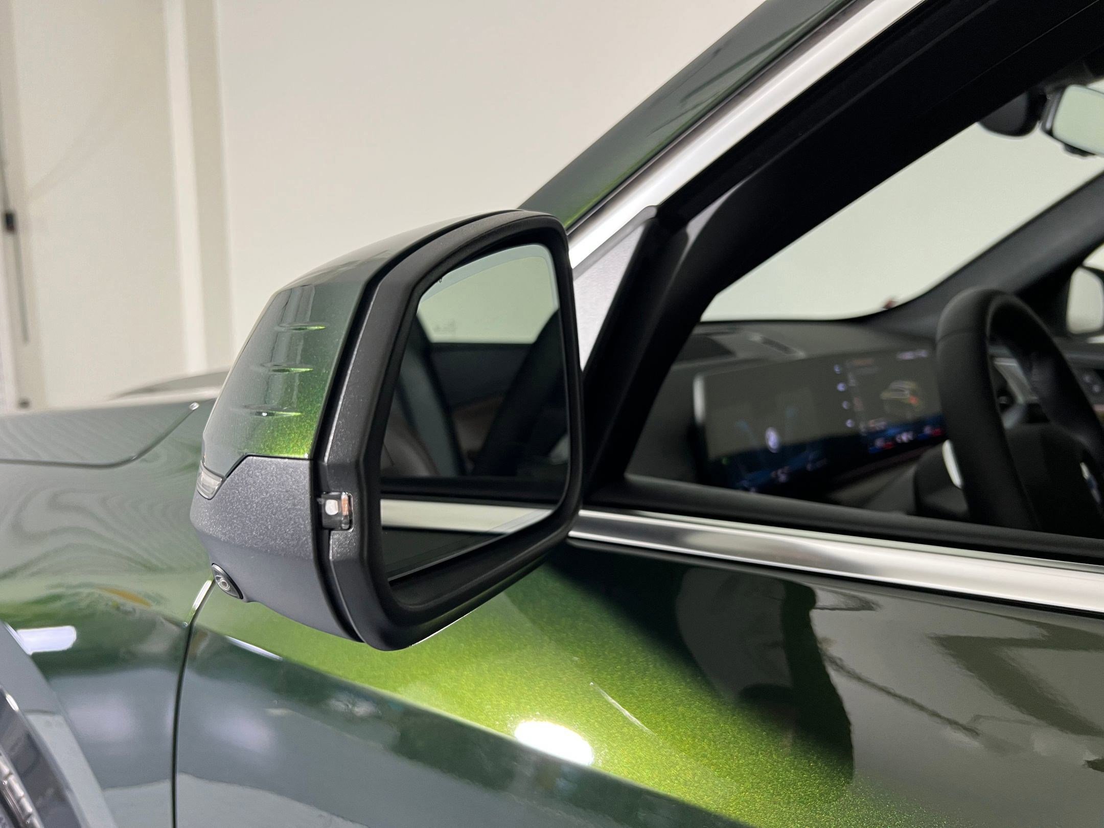 Used 2025 BMW X1 xDrive28i w/ Premium Package AWD/4WD image 22