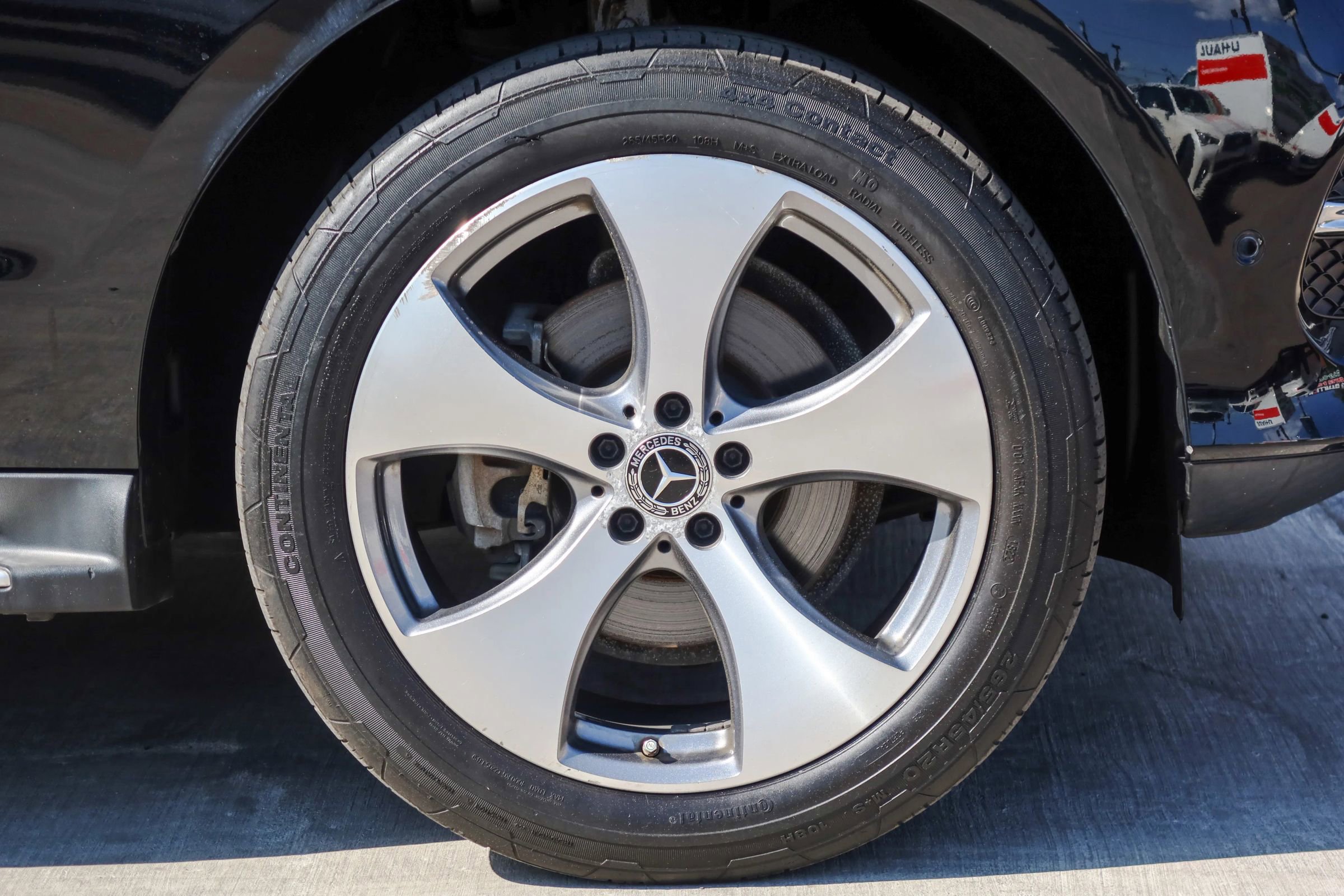 Used 2017 Mercedes-Benz GLE 350 4MATIC w/ Premium 2 Package image 30