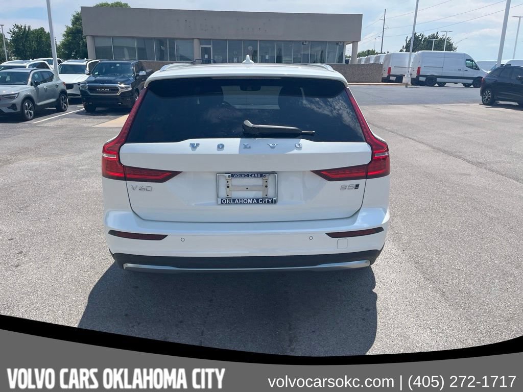 Certified 2026 Volvo V60 B5 Cross Country Plus w/ Climate Package AWD/4WD image 6