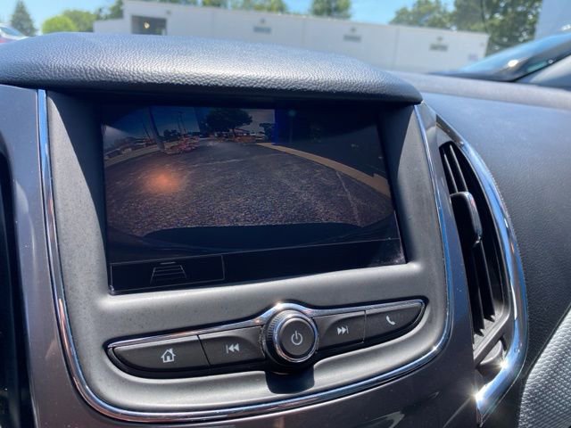 Used 2019 Chevrolet Cruze LT FWD image 23