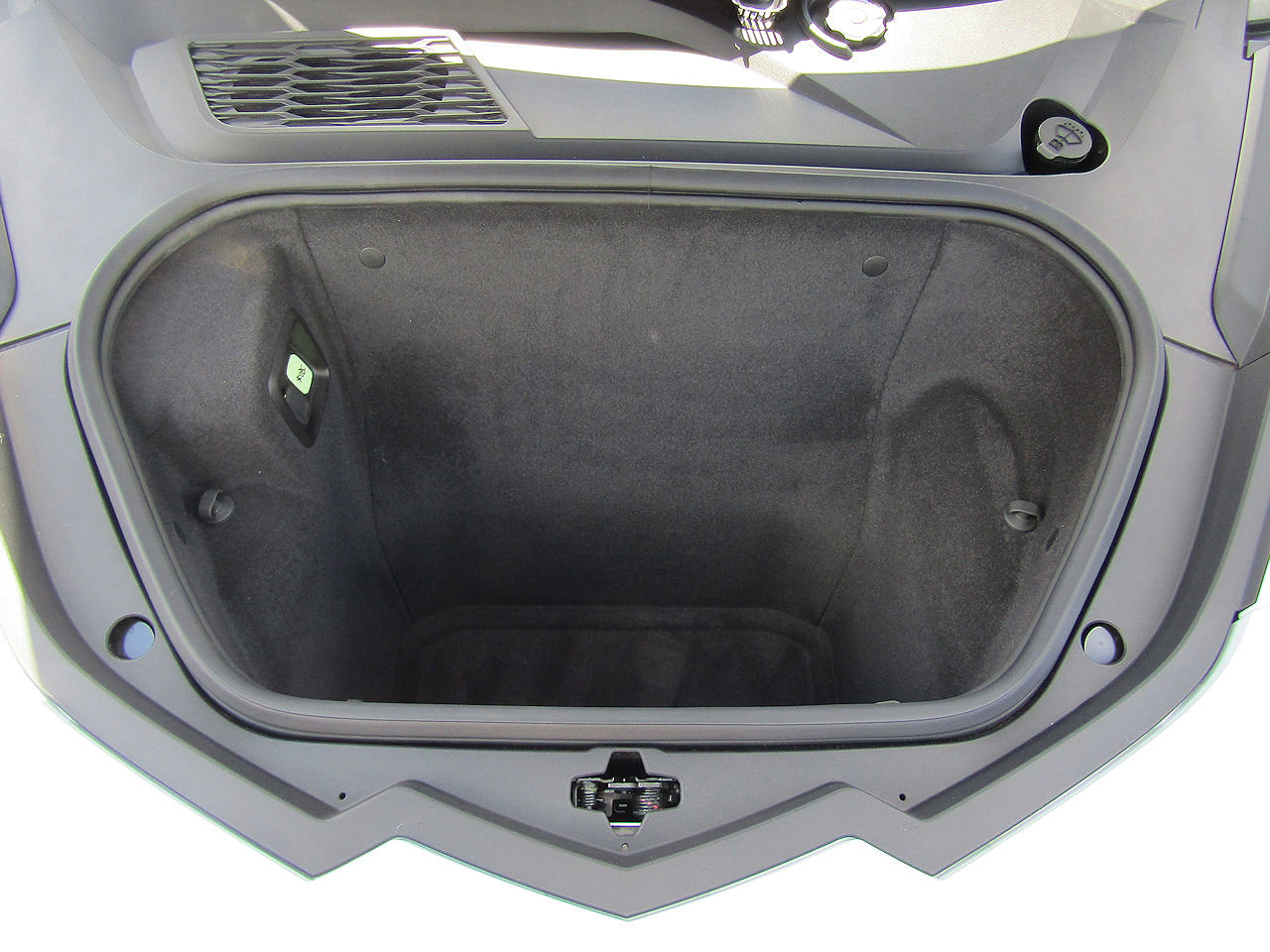 Used 2020 Chevrolet Corvette Stingray Preferred Cpe w/ 2LT Preferred Equipment Group image 22