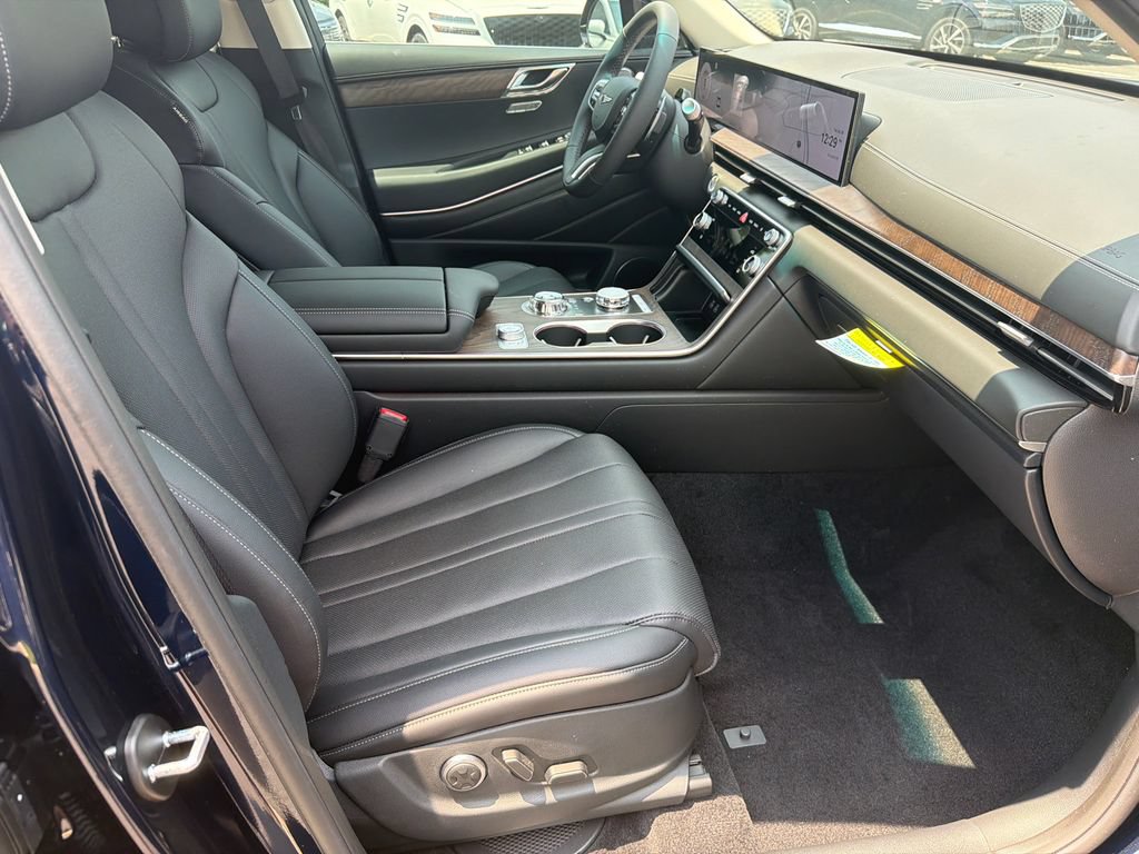 New 2026 Genesis GV80 2.5T Select AWD/4WD image 15