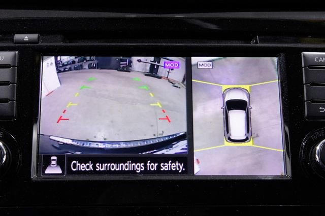 Used 2018 Nissan Rogue SV w/ Premium Package image 34