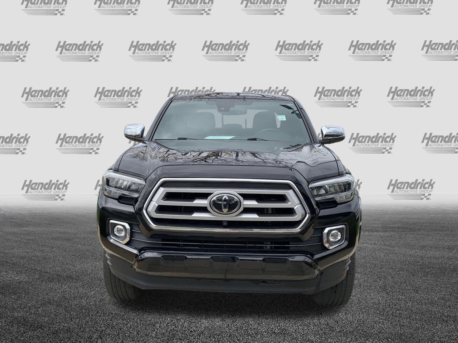 Used 2021 Toyota Tacoma Limited image 3