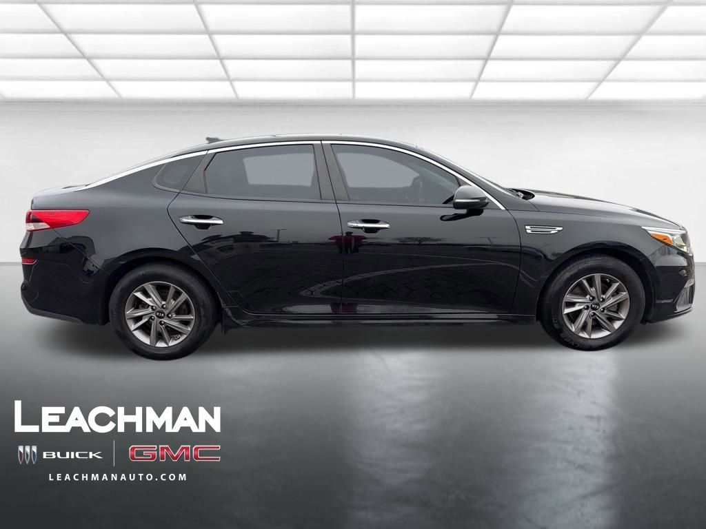 Used 2020 Kia Optima LX image 2