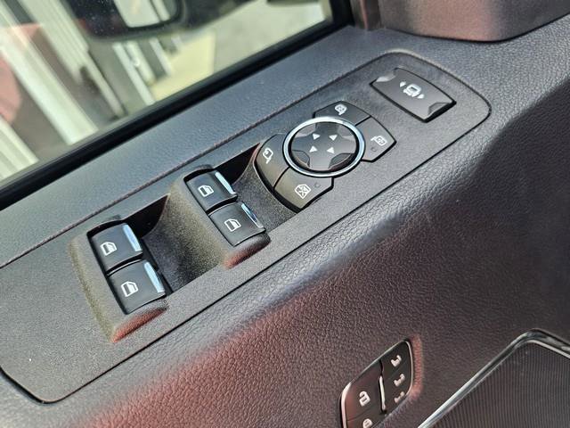 Used 2022 Ford F350 Lariat w/ Lariat Ultimate Package AWD/4WD image 11