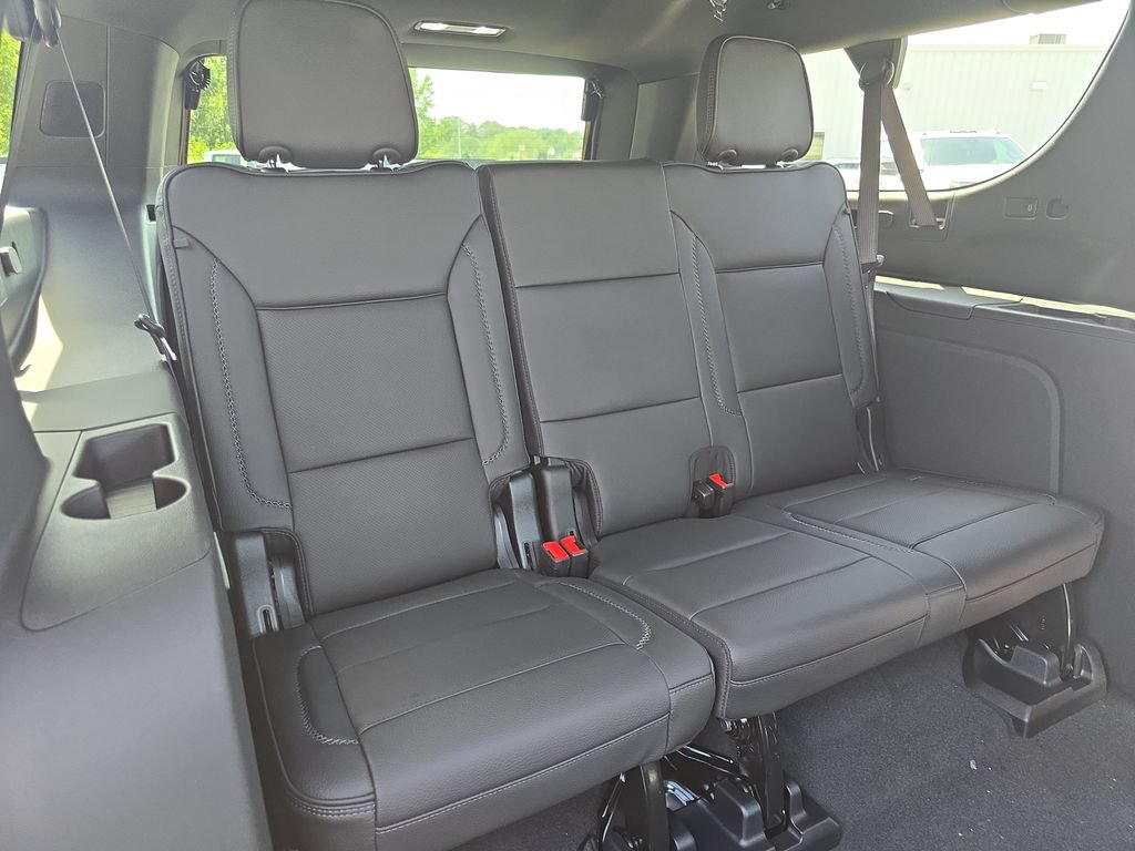 New 2026 GMC Yukon XL Denali w/ Sun & Power Step Package AWD/4WD image 12