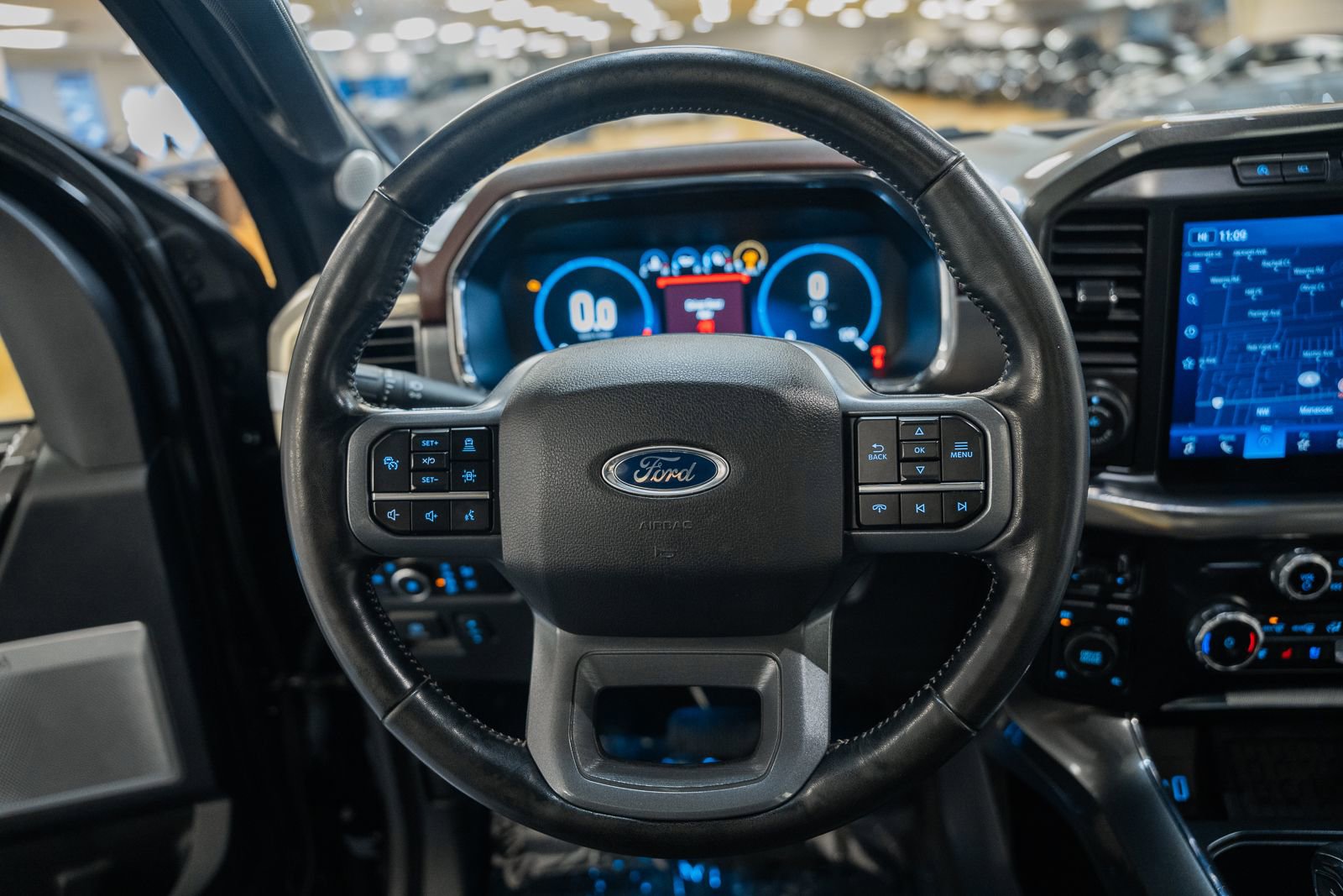 Used 2023 Ford F150 Lariat w/ Equipment Group 502A High image 41