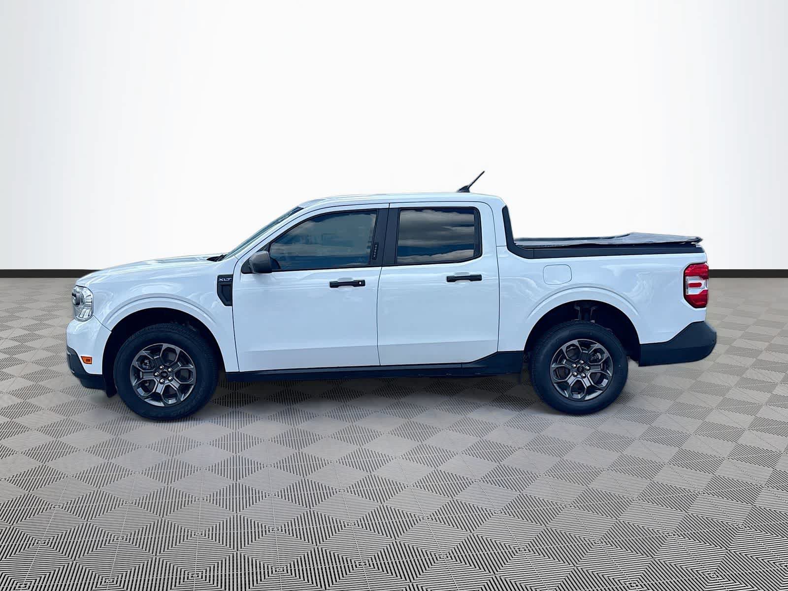 Used 2022 Ford Maverick XLT FWD image 8