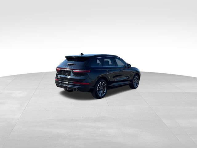 Used 2025 Lincoln Corsair Grand Touring w/ Equipment Group 301A image 4