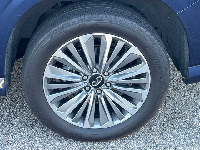 Used 2025 INFINITI QX80 Sensory AWD/4WD image 6