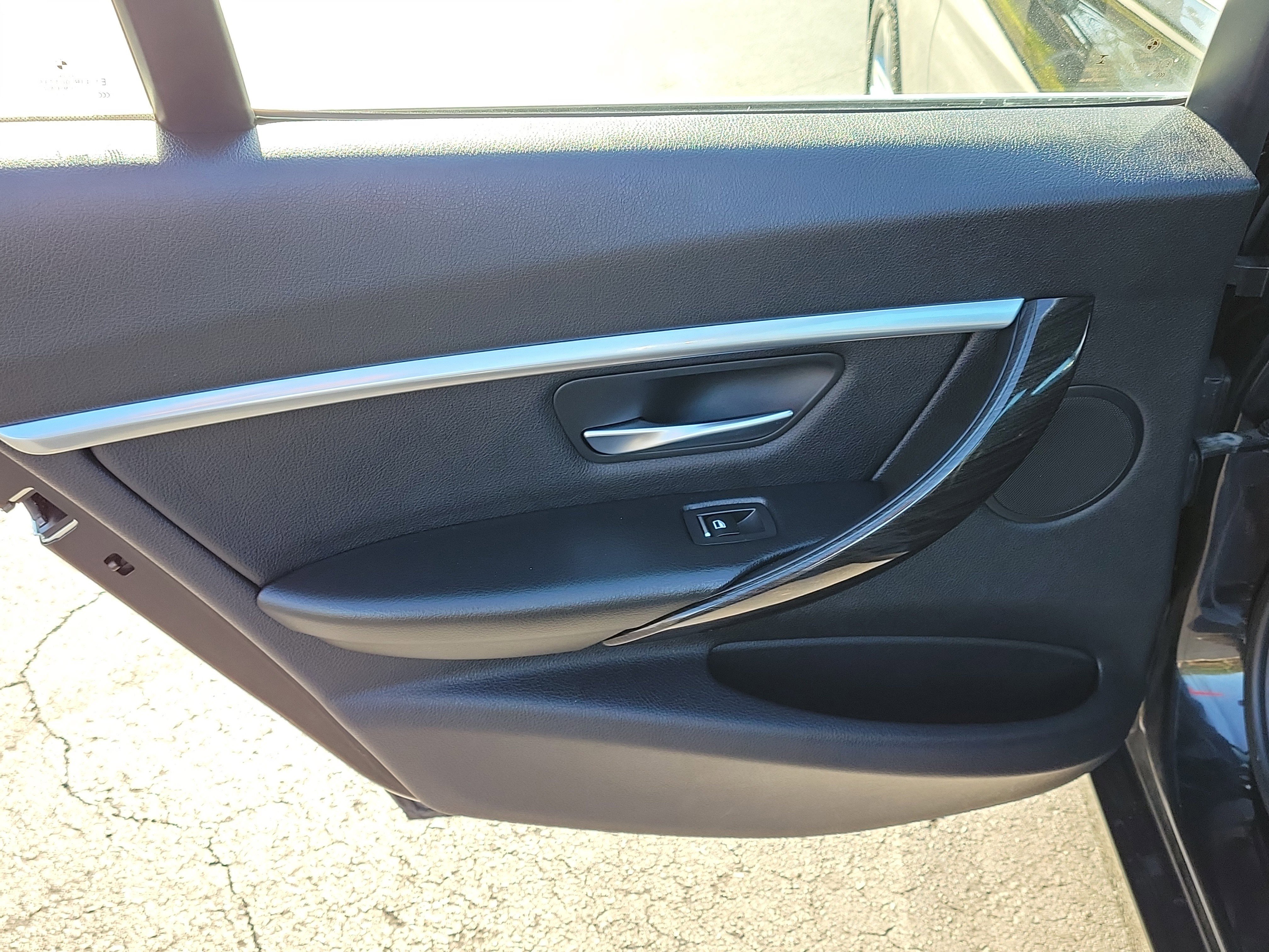 Used 2017 BMW 330i 330i image 8