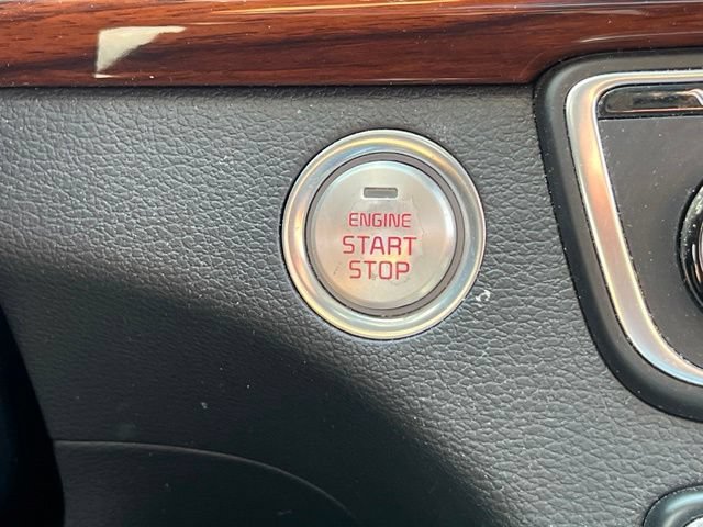 Used 2018 Kia Cadenza Technology FWD image 17