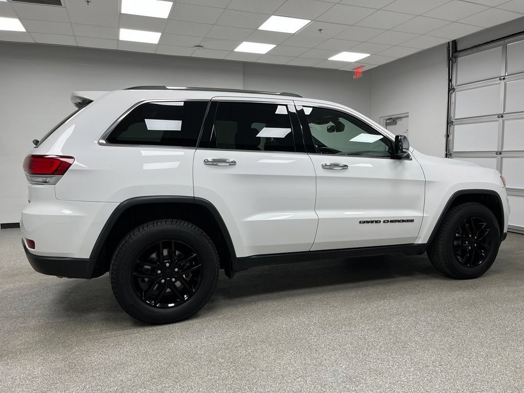 Used 2020 Jeep Grand Cherokee Limited w/ Luxury Group II AWD/4WD image 11