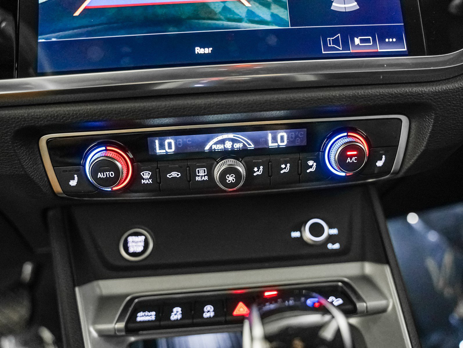 Used 2024 Audi Q3 2.0T Premium image 22