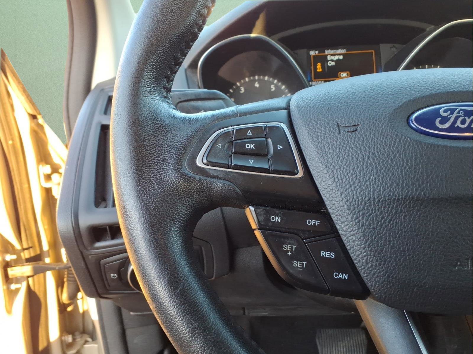 Used 2017 Ford Focus SE w/ Cold Weather Package image 19