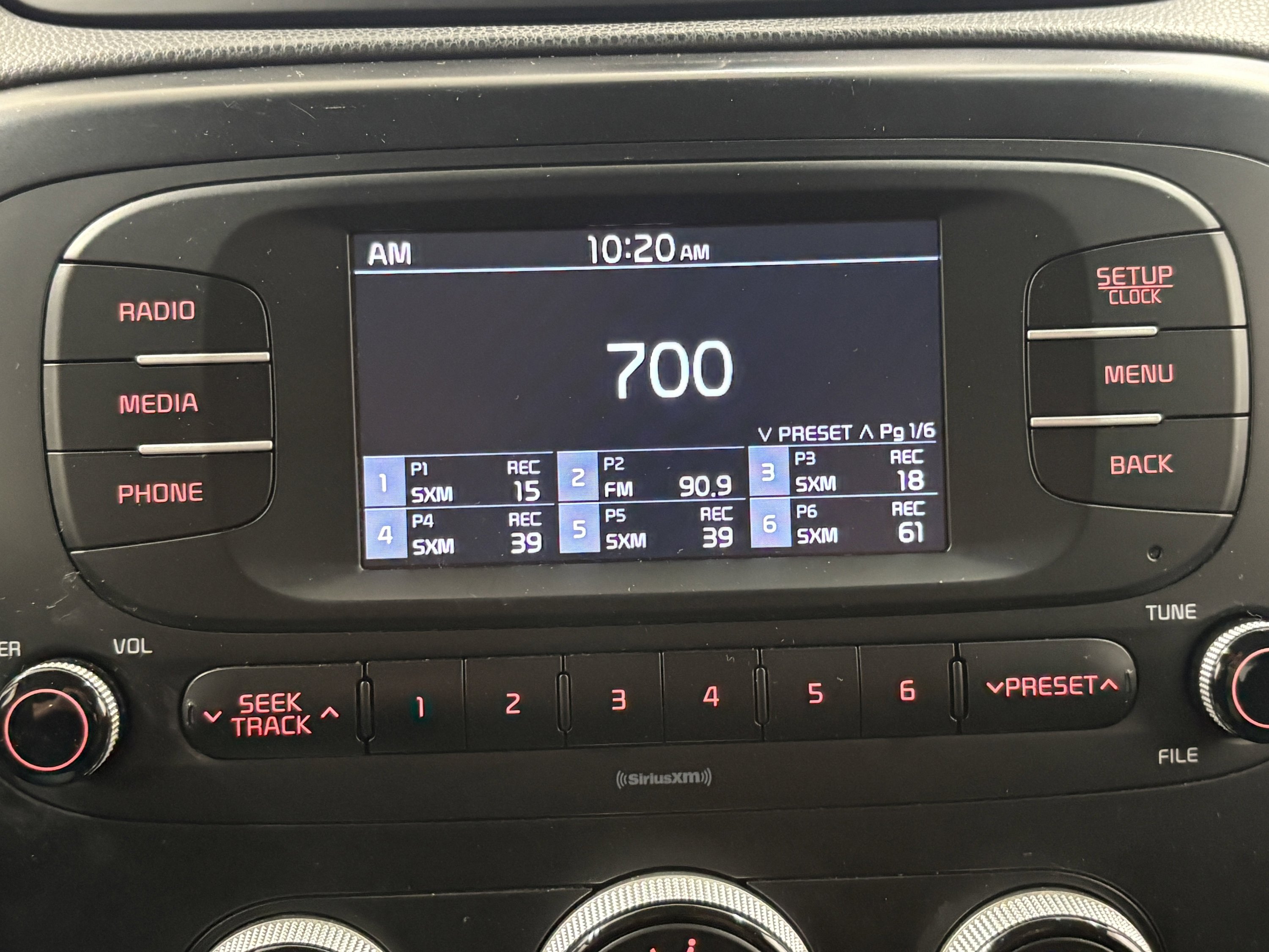 Used 2017 Kia Soul FWD image 15