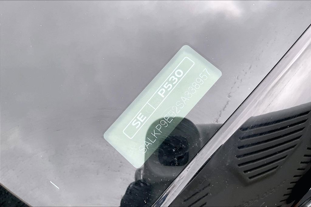 Used 2025 Land Rover Range Rover SE image 24