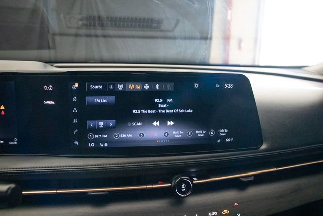 Used 2024 Nissan Ariya AWD image 34