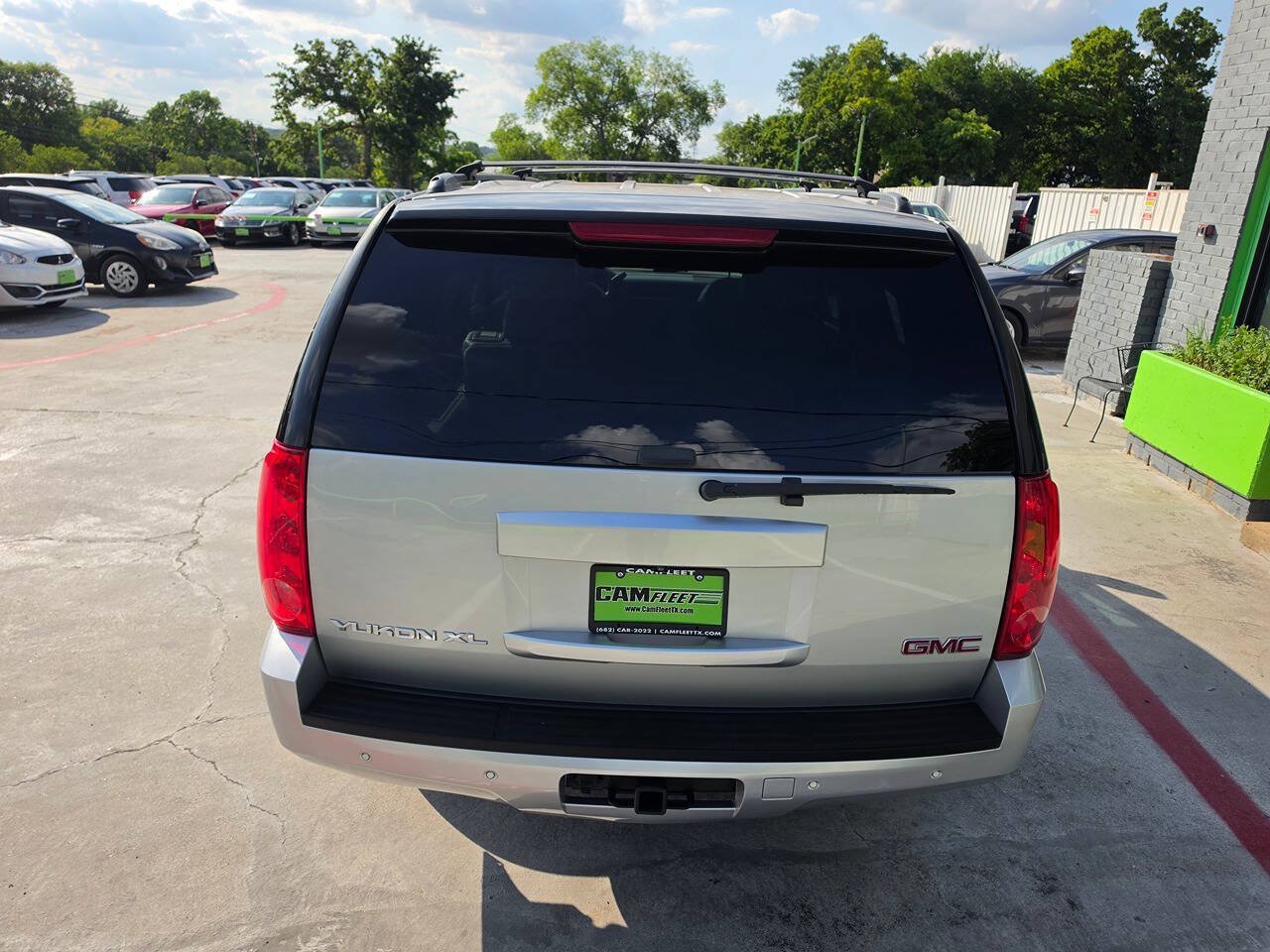 Used 2014 GMC Yukon XL SLT w/ SLT-2 Equipment Package RWD image 14